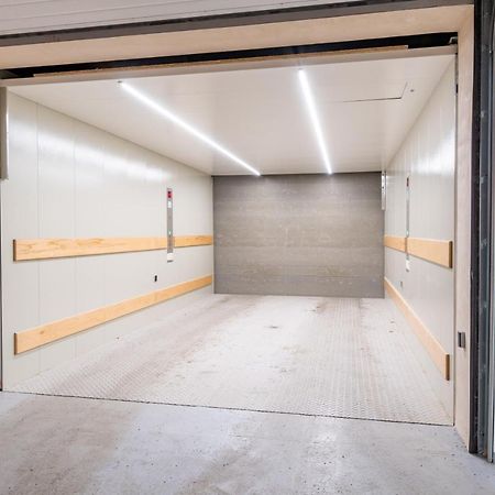 Studio Brand New Apartment #28 In New Building With Free Parking In City Center Prague Extérieur photo