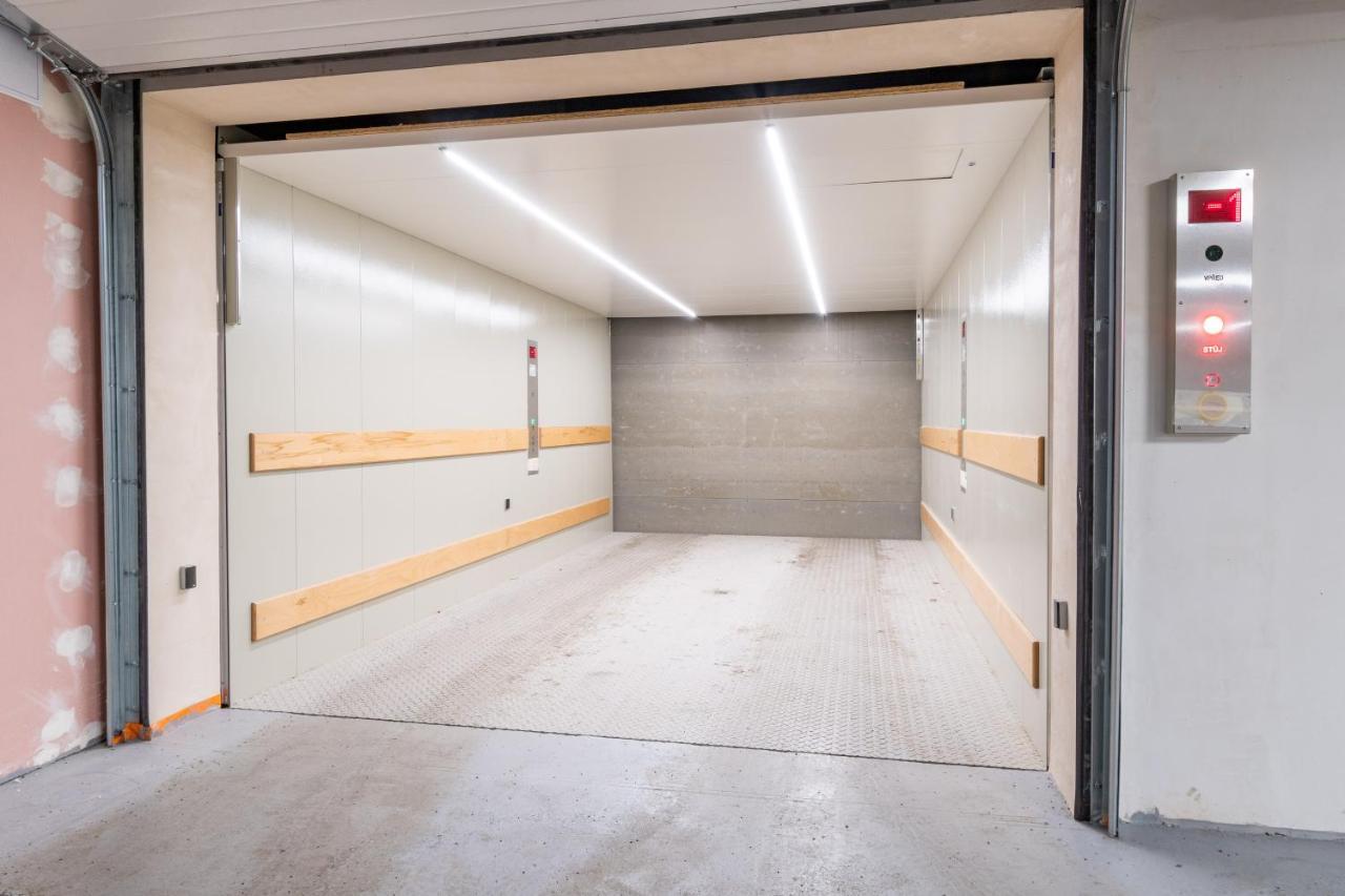 Studio Brand New Apartment #28 In New Building With Free Parking In City Center Prague Extérieur photo