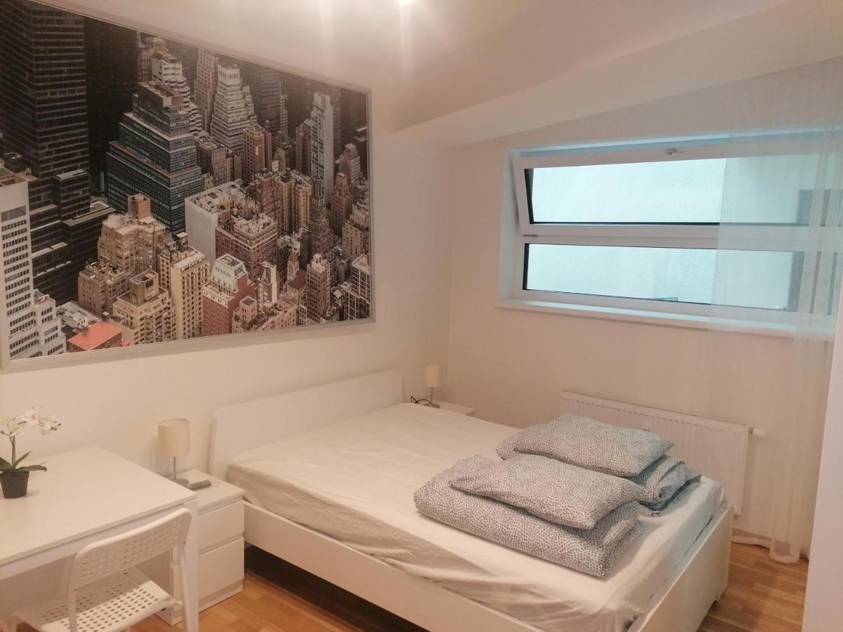 Studio Brand New Apartment #28 In New Building With Free Parking In City Center Prague Extérieur photo